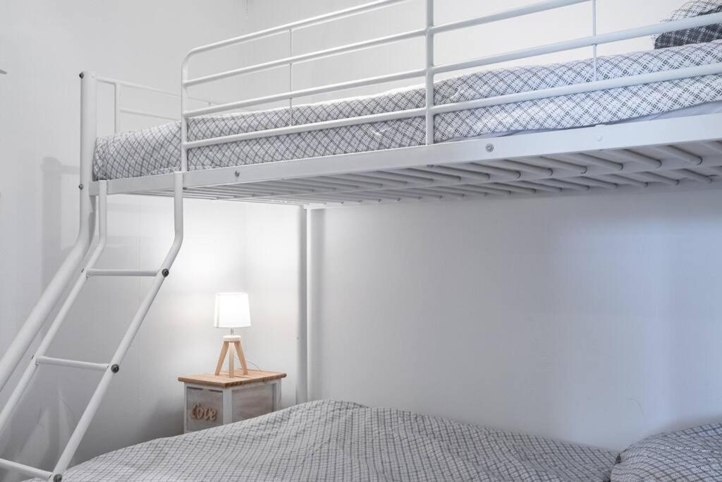 L'Escapade : Charmant T2 -Parking Gratuit, Piscine, Wifi, Clim Gruissan Buitenkant foto